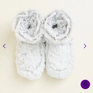 Warmies Marshmallow Gray Fuzzy Heated Slippers Fits 6-10 Women Shoe NEW MSRP $40